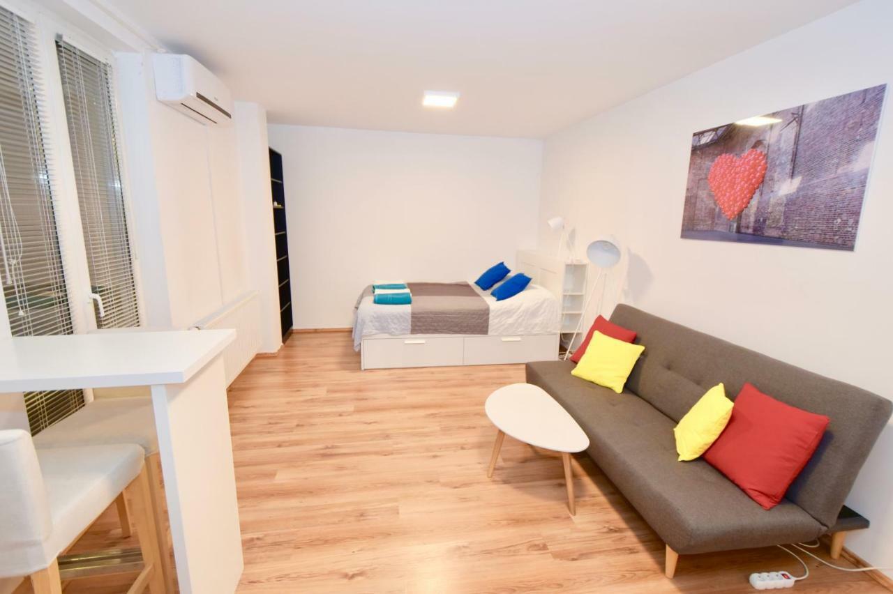 Central Studio Boulevard Budapest Ngoại thất bức ảnh